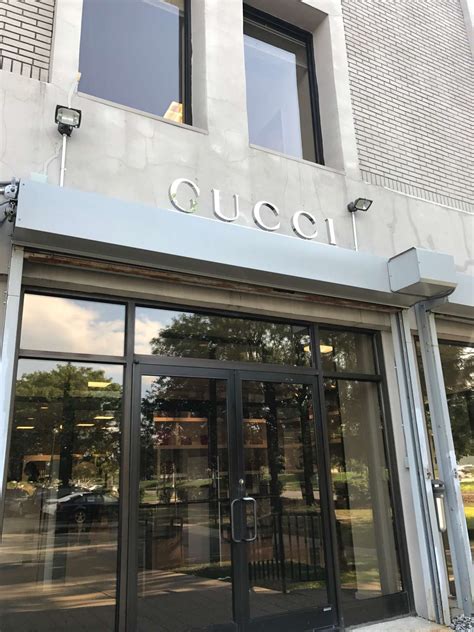 gucci outlet in nj